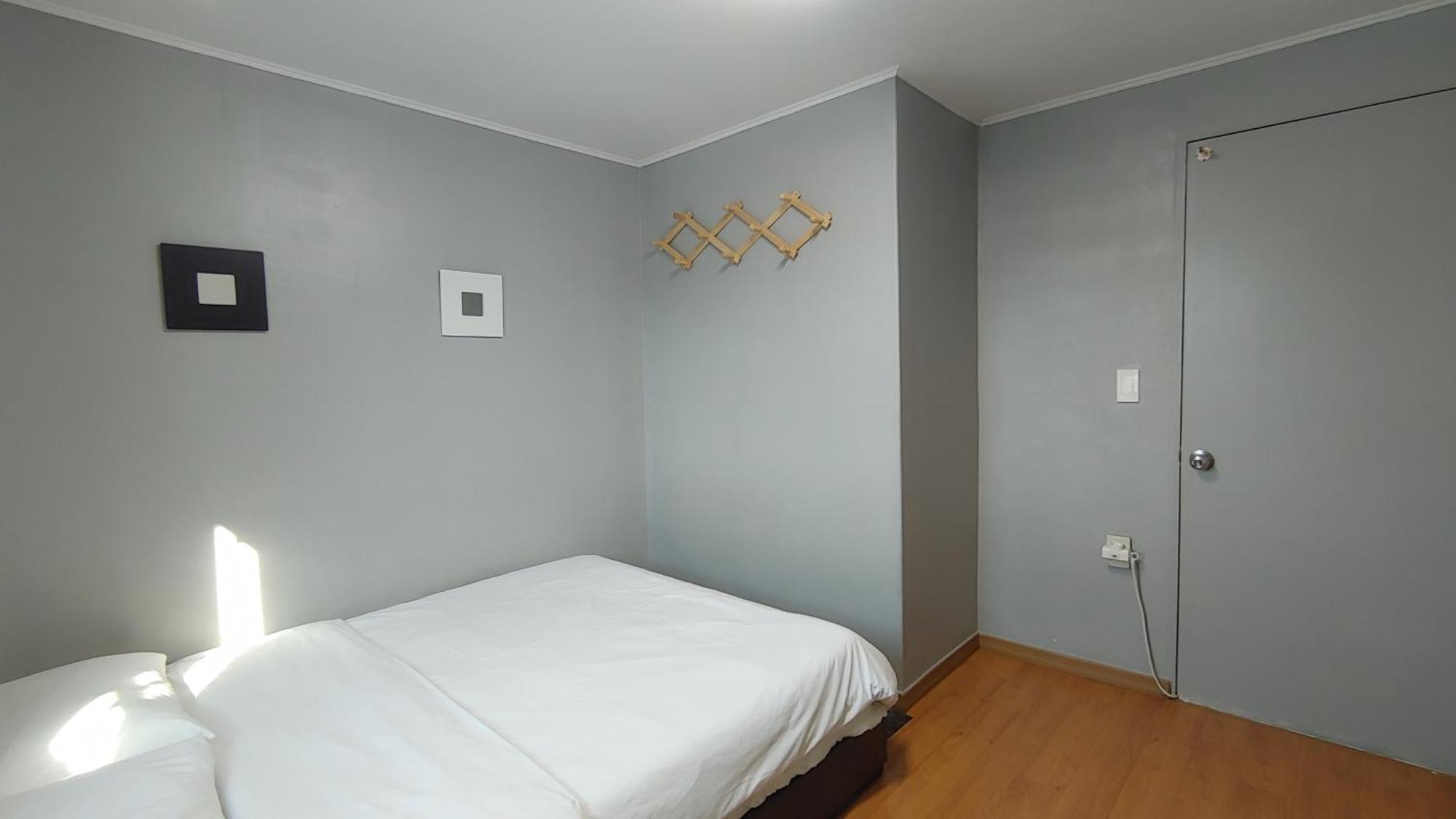 1012 House Namsan Hotel Seoul Room photo
