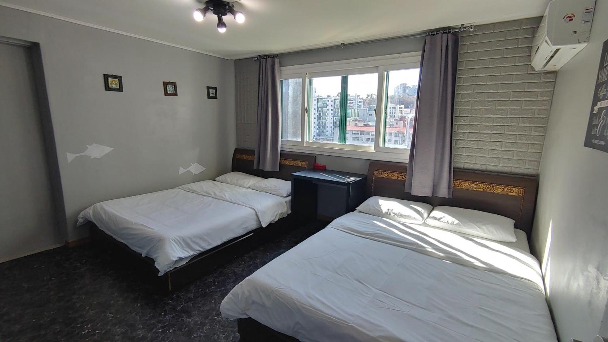 1012 House Namsan Hotel Seoul Room photo