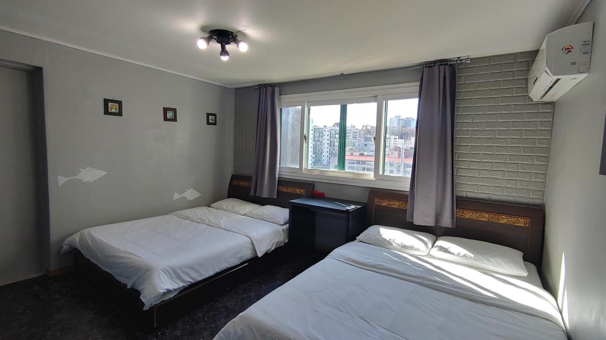 1012 House Namsan Hotel Seoul Room photo