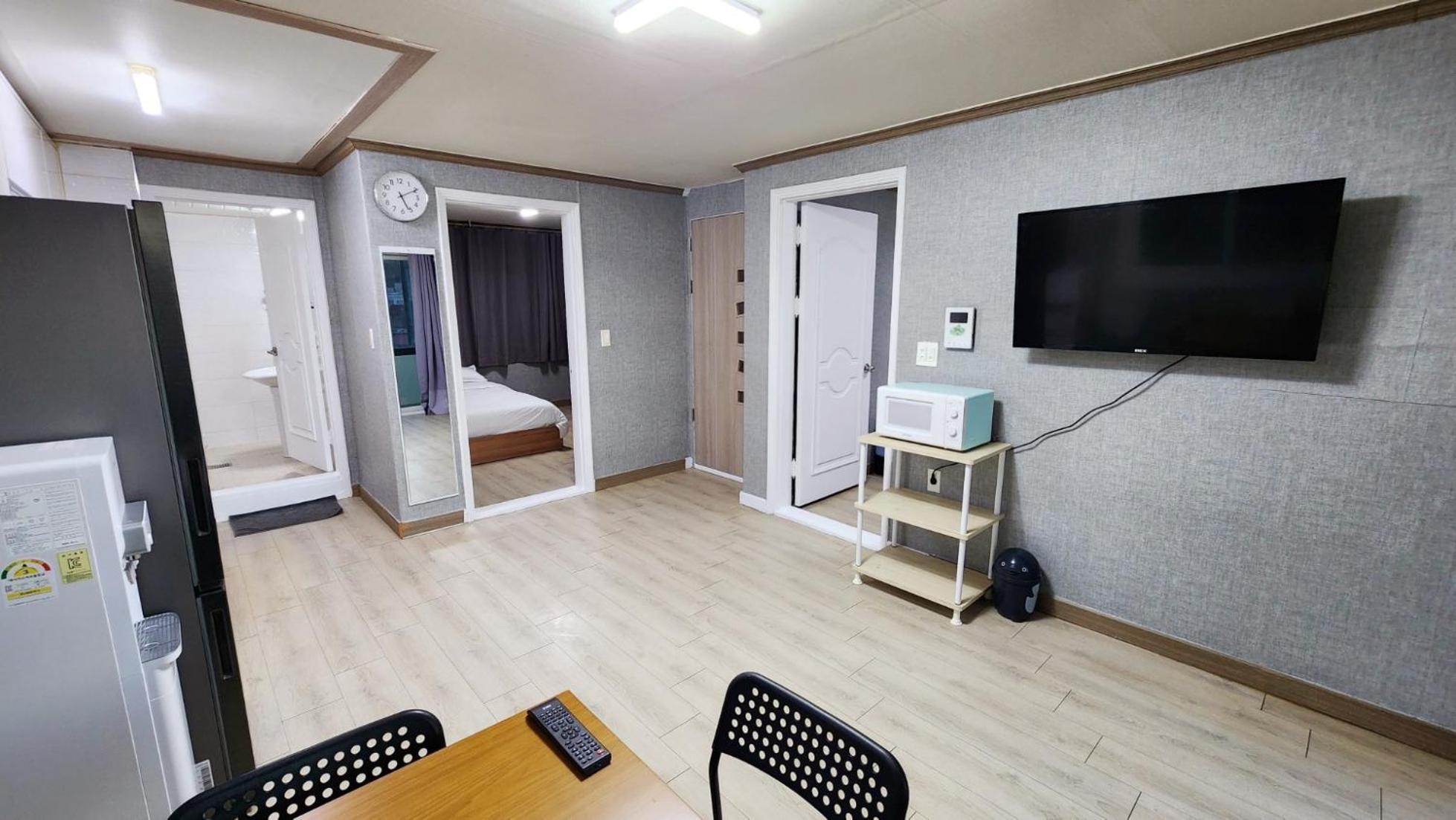 1012 House Namsan Hotel Seoul Room photo