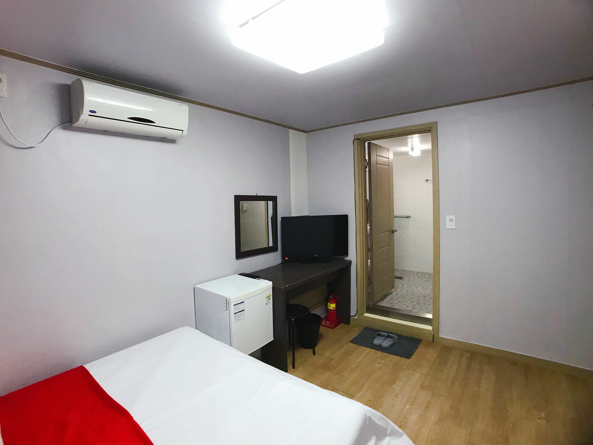 1012 House Namsan Hotel Seoul Exterior photo